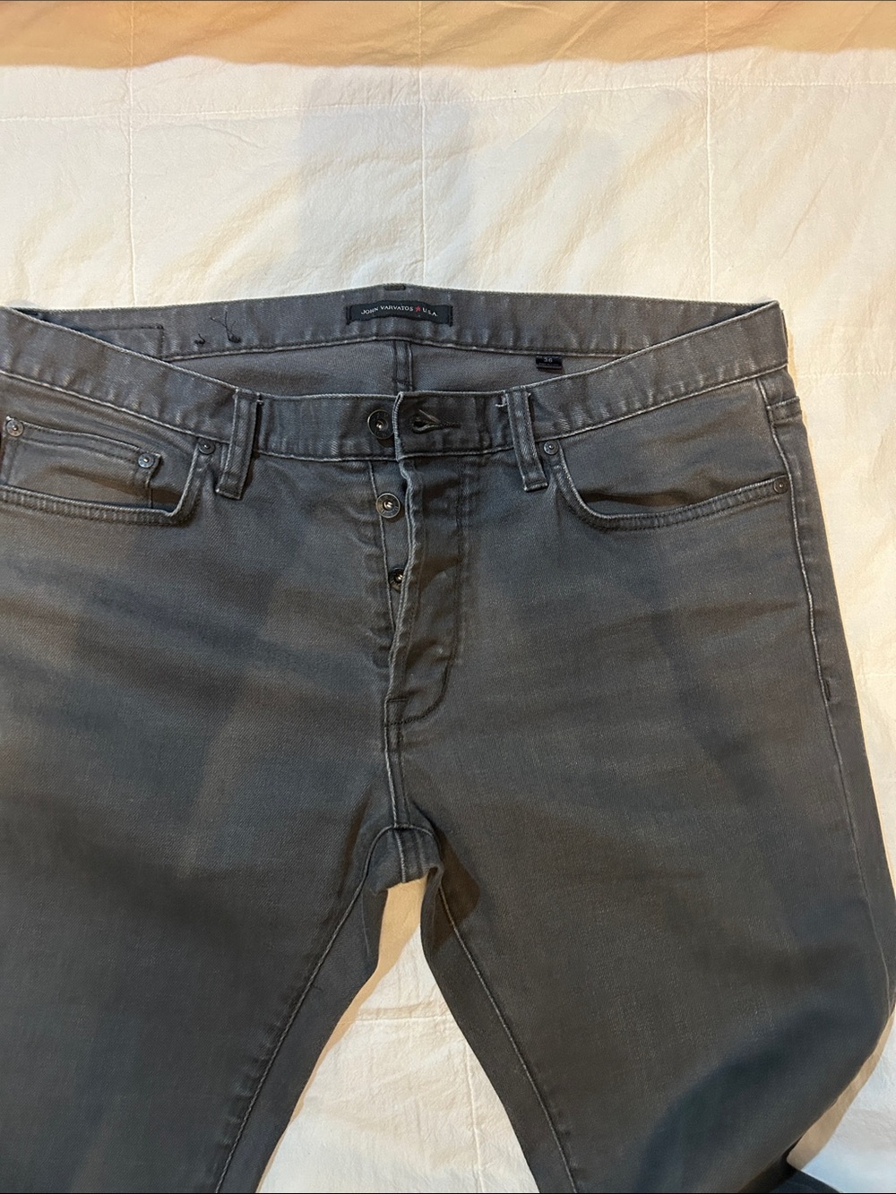 John Varvatos Slim Jeans in Charcoal Gray